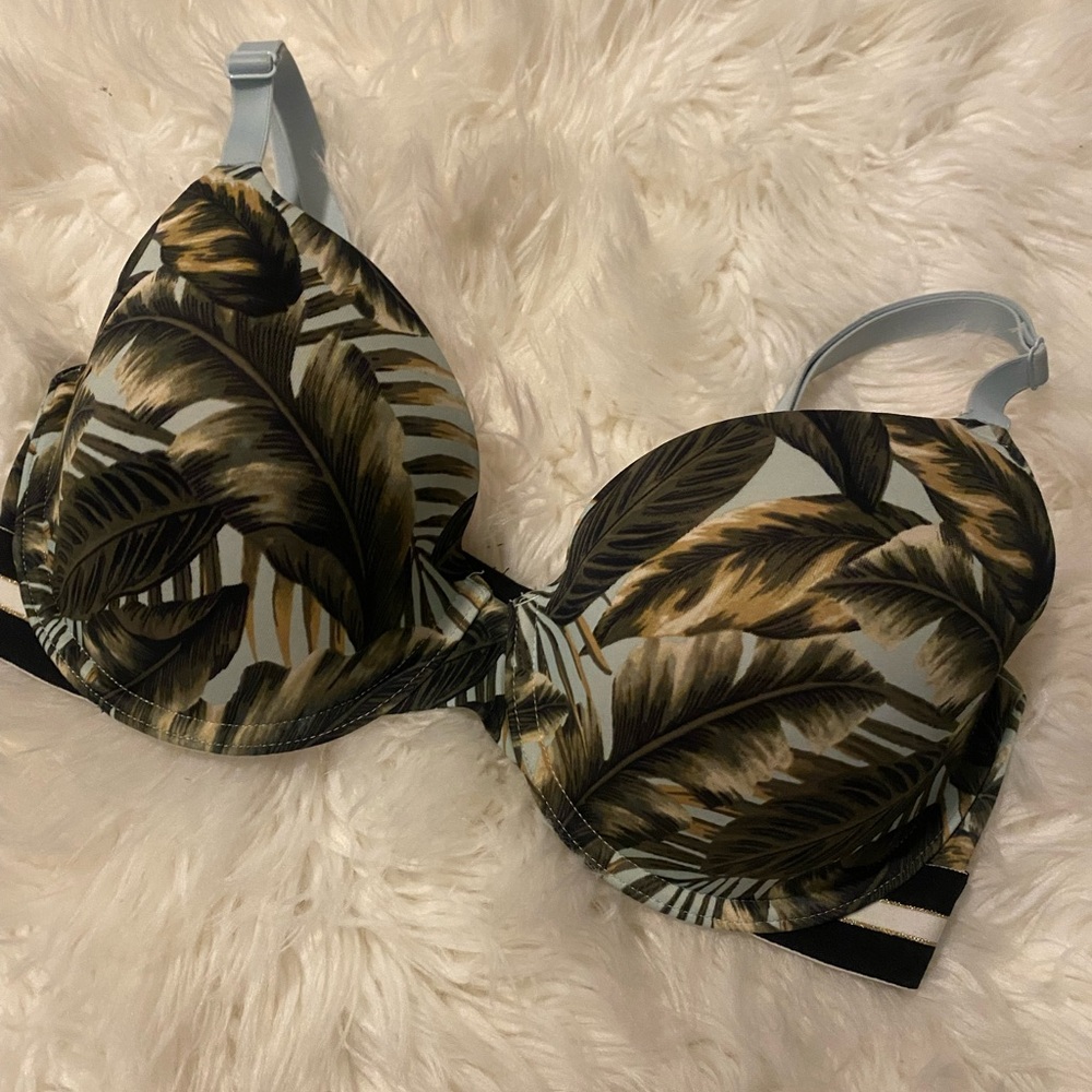 Victoria's Secret Pink Leaf Pattern Bra